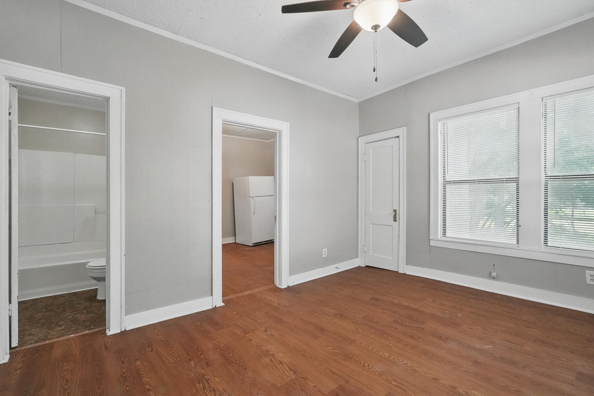Building Photo - 642 Beech St