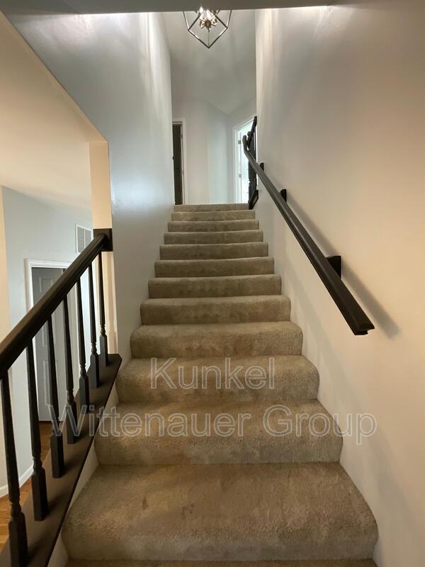 Building Photo - 2244 Haverford Dr