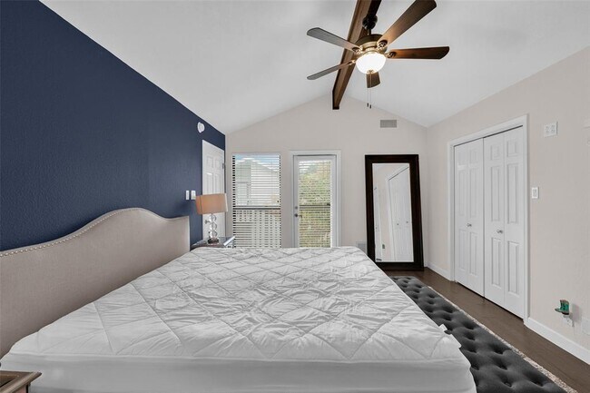 Building Photo - 4404 Travis Country Cir