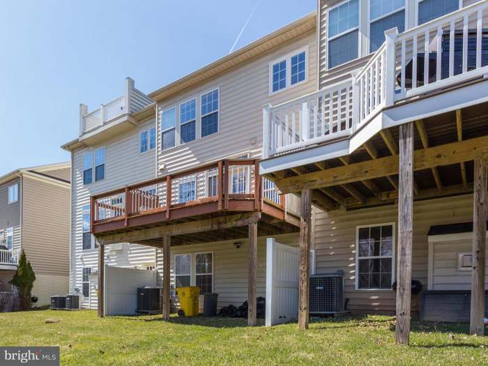 Building Photo - 1559 Rutland Way