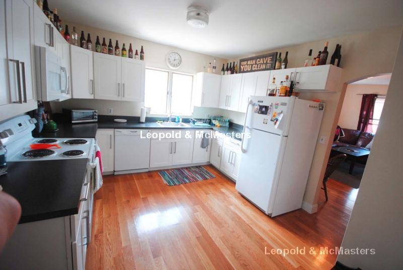 Building Photo - 59 Waverly St