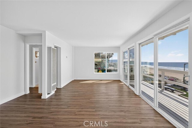 Building Photo - 4416 The Strand