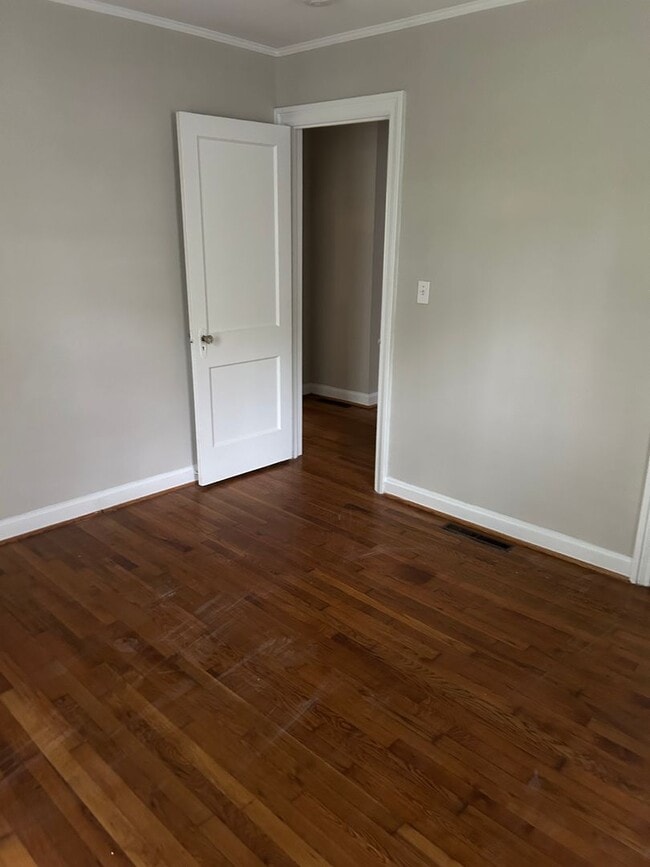 Building Photo - 3 Bedroom/ 2 Bath Home In High Point- Move In Special $500.00 off the 1st month with a 13 month l...