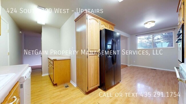 Building Photo - 424 S 700 W