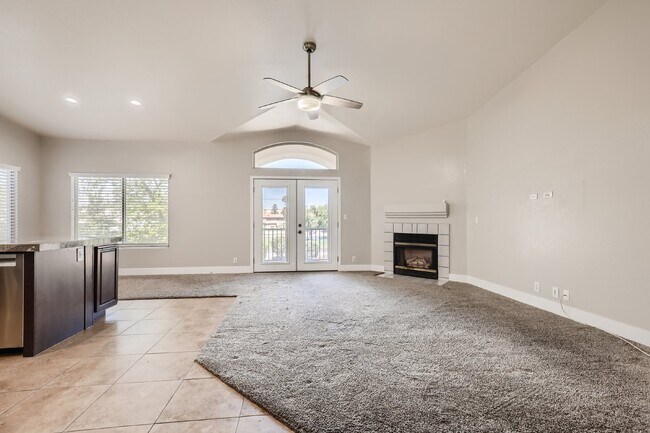 Building Photo - Discover this spacious and well-appointed 2-bedroom + office/den, 2-bath condo located in the hig...