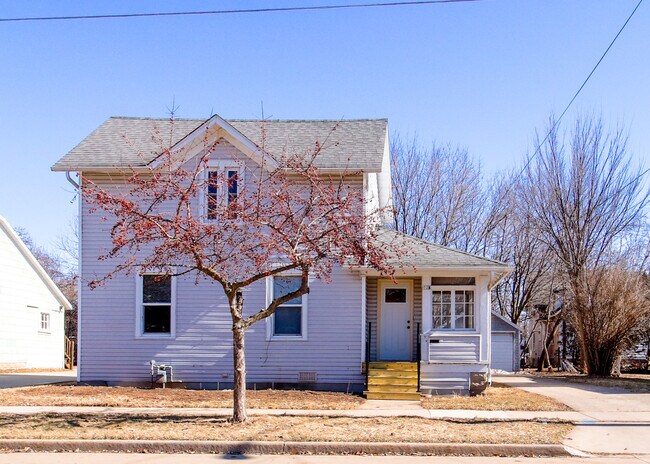 Building Photo - 728 Franklin St