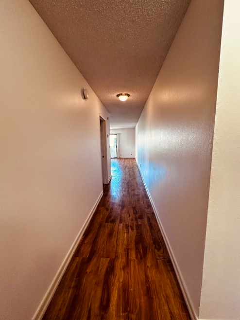 Building Photo - 135 N Swall Dr