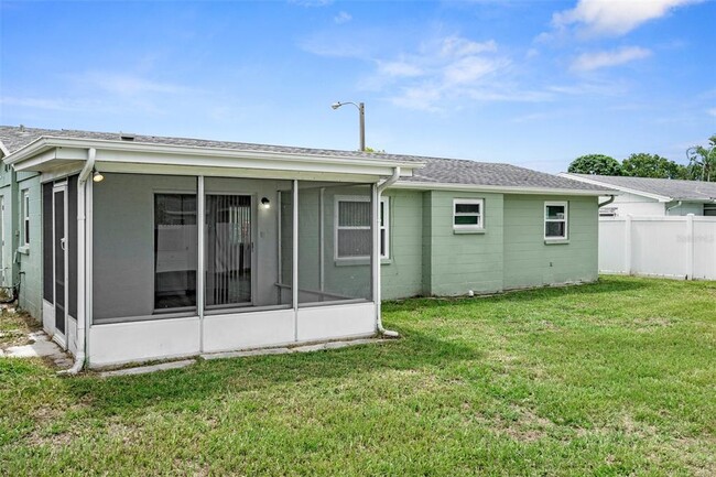 Building Photo - 10014 Sleepy Hollow Ln