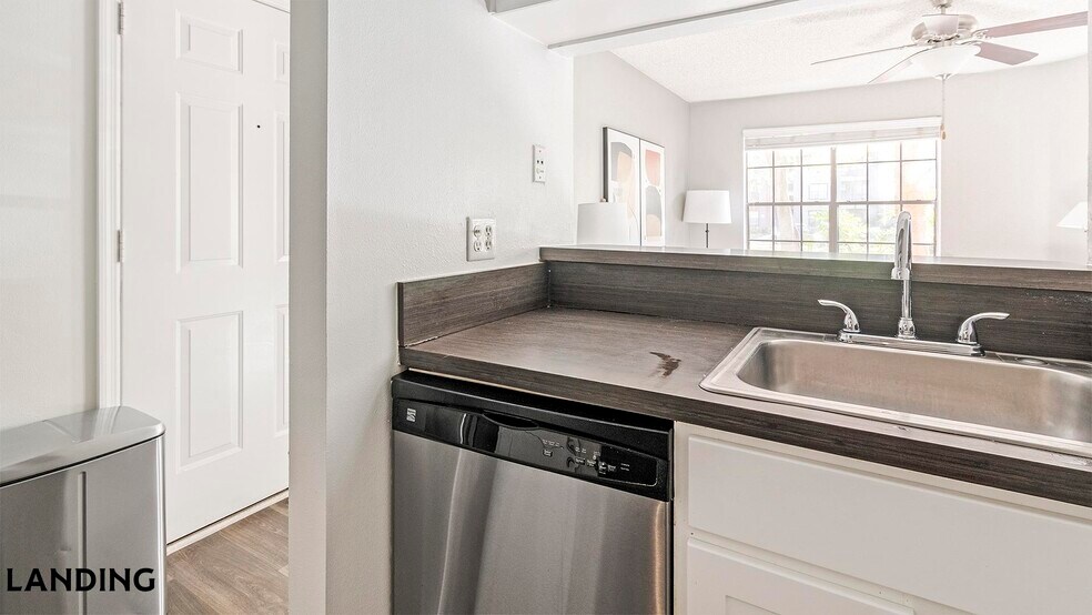 Building Photo - 10263 Whispering Forest Dr