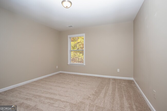 Building Photo - 2196 Greenwood Meadows Ln