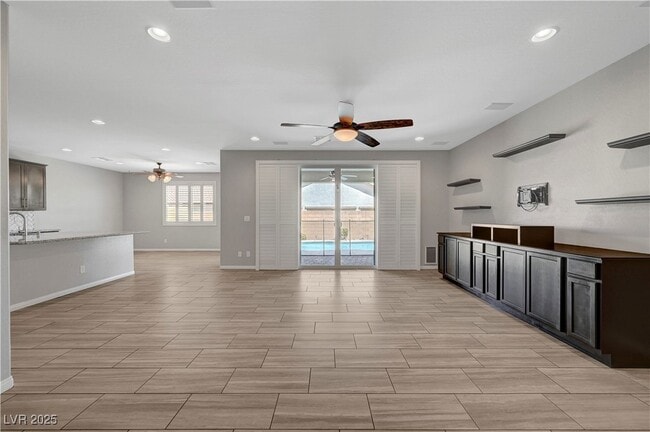 Building Photo - 5424 Kamilla Raen St