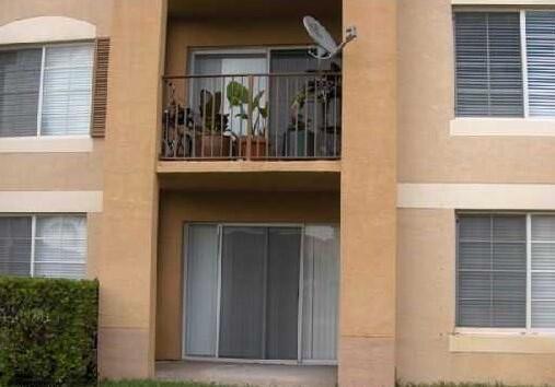 Building Photo - 4220 San Marino Blvd