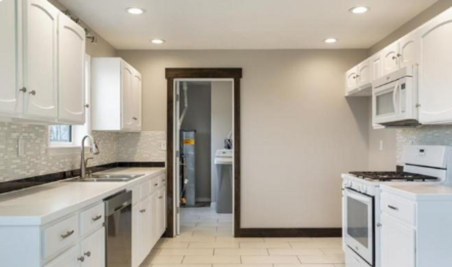 Building Photo - 4 bed 2 bath Home in Idaho Falls