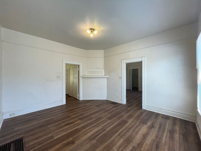 Building Photo - Boise Home with Large Basement, Yard, New ...