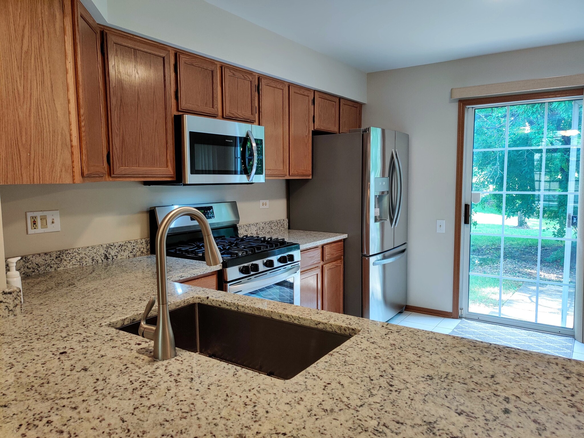 Kitchen - 438 Orleans Ave