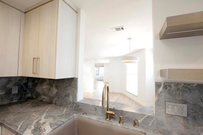 Building Photo - 8121 Camino del Sol