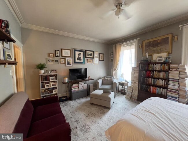 Building Photo - 257 S 20th St