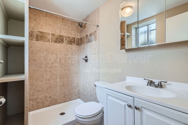 Building Photo - 65 N Clarkson St