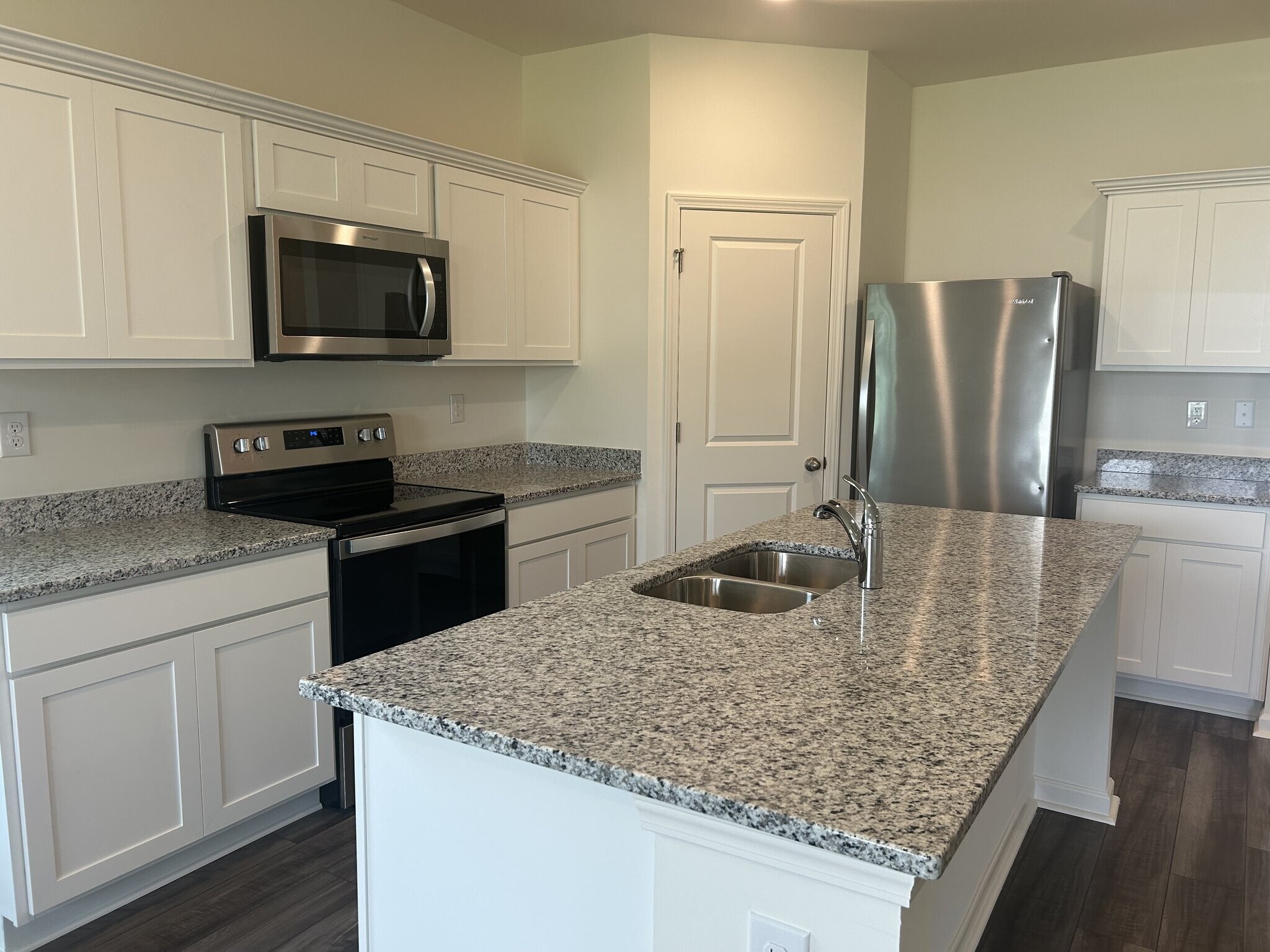 Building Photo - 155 Plantersfield Dr