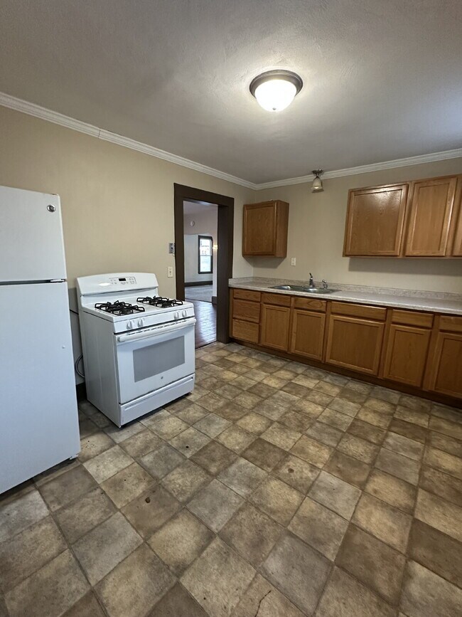 Building Photo - 124 N Washington St