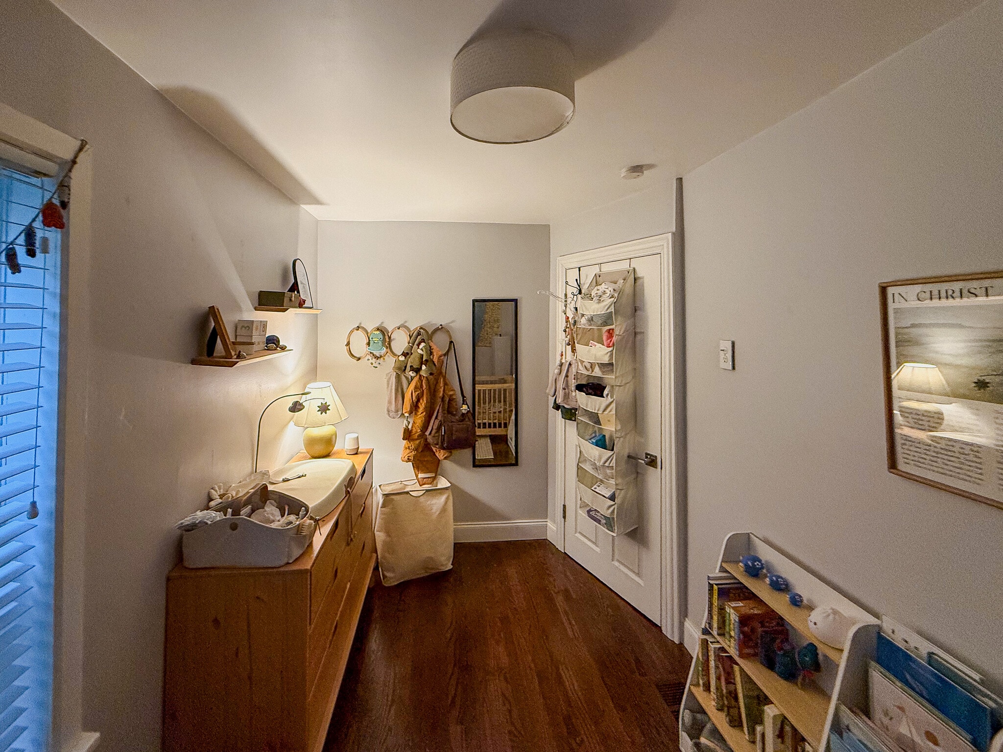 Room 3 - 1708 W Cullerton St