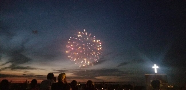 Building Photo - 215 E Pleasant St