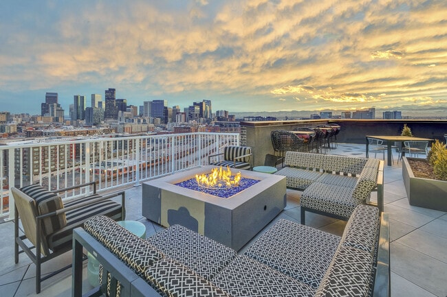 Building Photo - The Northern