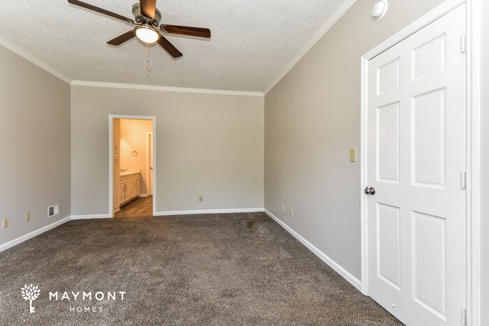 Building Photo - 243 Wallace Cir