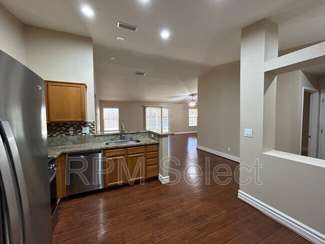 Building Photo - 10862 Wethersfield Dr