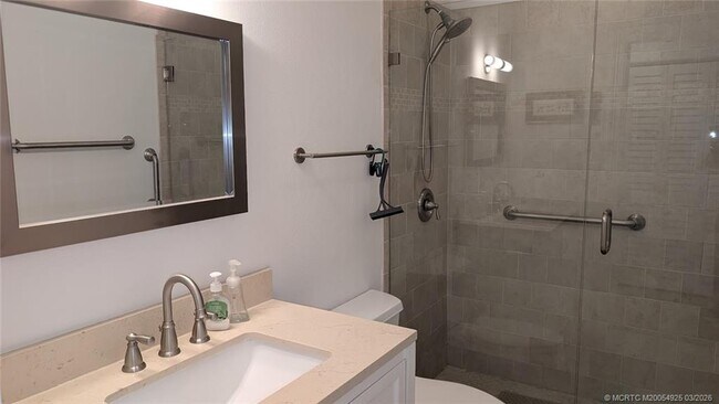 Building Photo - 2929 SE Ocean Blvd