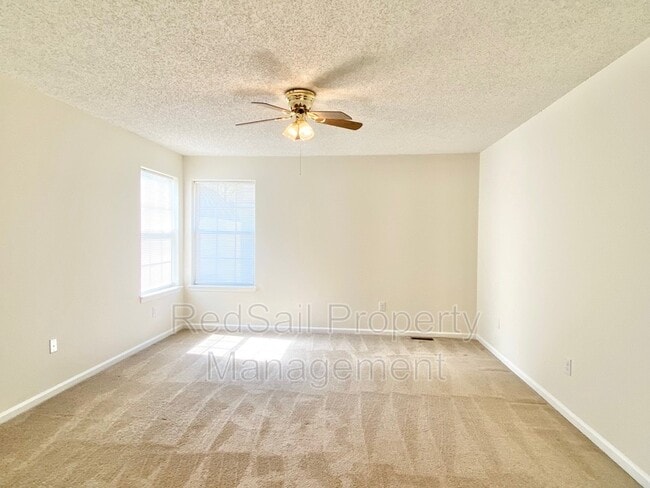 Building Photo - 129 Watson Dr