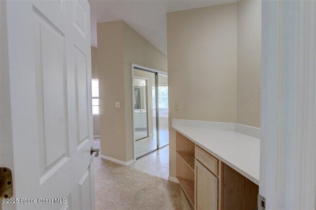 Building Photo - 4240 Wood Haven Dr