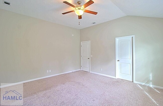 Building Photo - 33 Daylily Ct