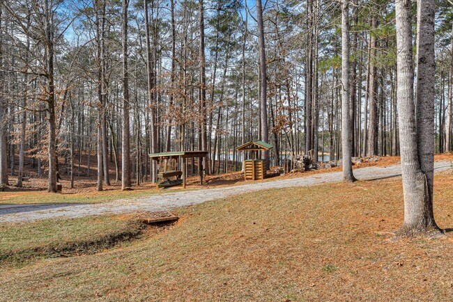Building Photo - Fully Furnished Monthly Lake Cabin Rental | Available October – March