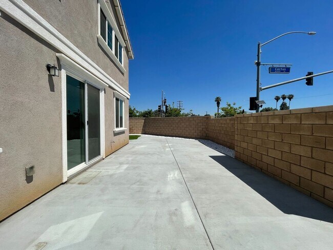 Building Photo - 5-Bedroom Home, Including In-Law Suite, in...