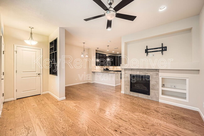 Building Photo - 8951 E Phillips Dr