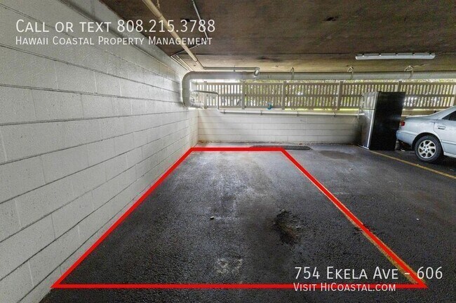 Building Photo - 754 Ekela Ave