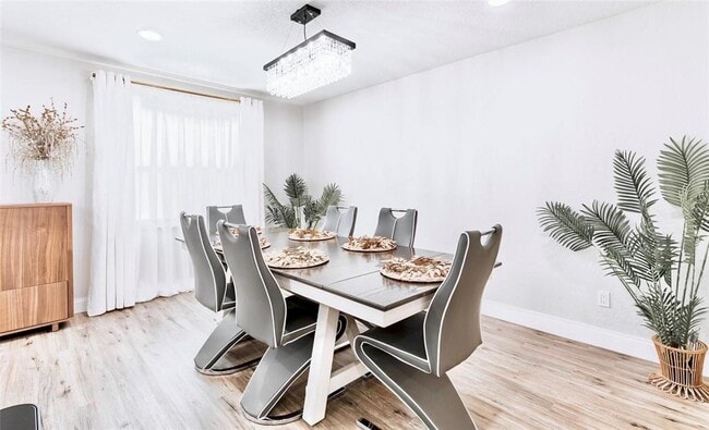 Building Photo - 6220 Interbay Ave