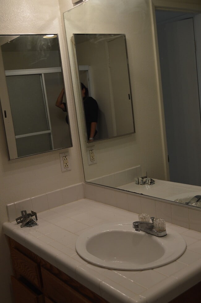 Building Photo - Two bedroom Condo In Chula Vista