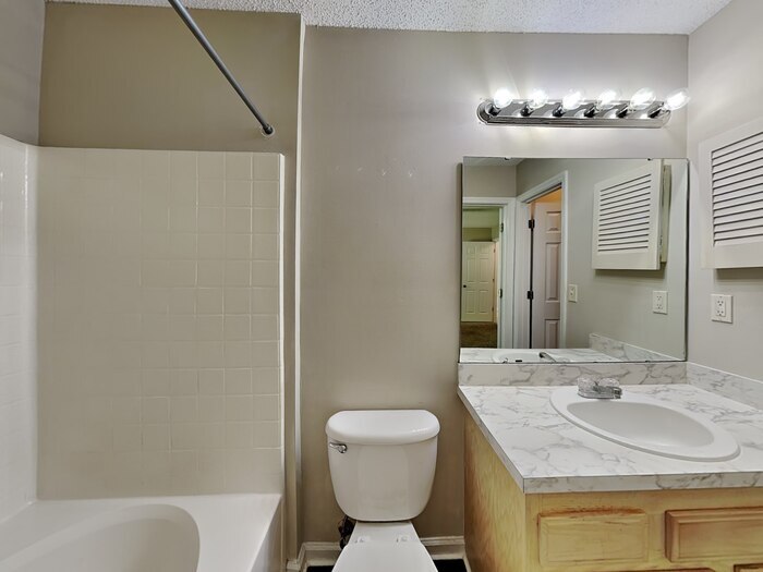 Building Photo - 6656 Delta Post Dr W