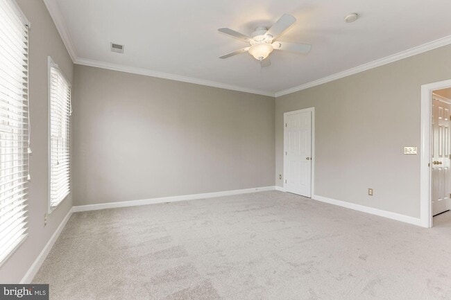 Building Photo - 286 Murtha St