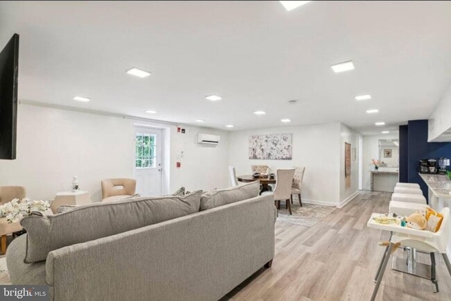 Building Photo - 311 Old Rodgers Rd