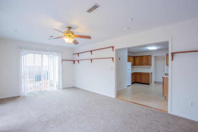 Building Photo - Charming 2-Bedroom Ranch Home with Garage and Spacious Backyard in Dover, DE