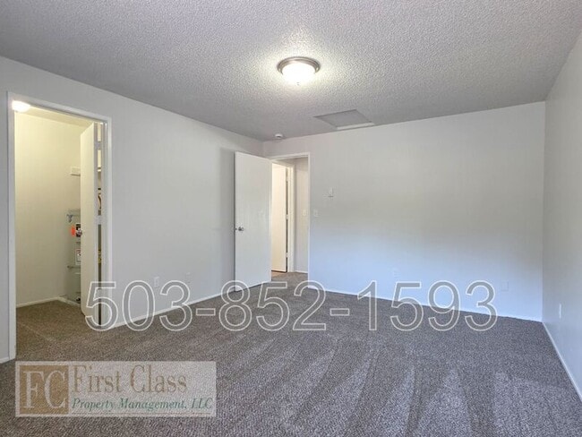 Building Photo - 1320 NE 186th Ave