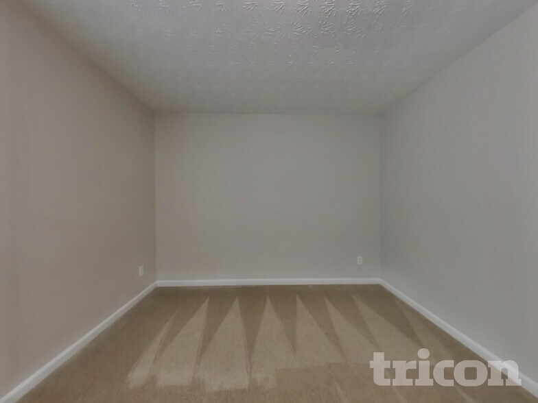 Building Photo - 4003 Riverside Pkwy