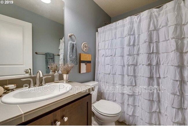 Building Photo - 175 NE 80th Ave