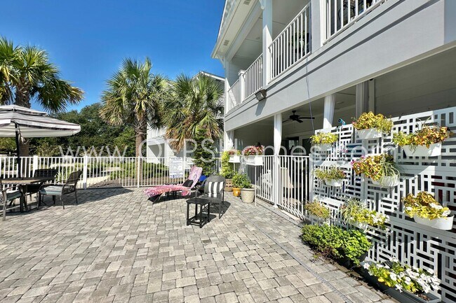 Building Photo - 100 Beach Dr