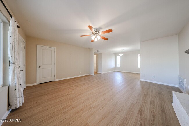 Building Photo - 6539 E Arbor Ave