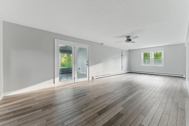 Building Photo - 121 Indian Meadow Dr