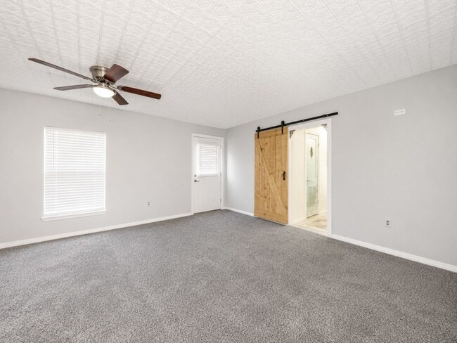 Building Photo - 6317 Heards Ln